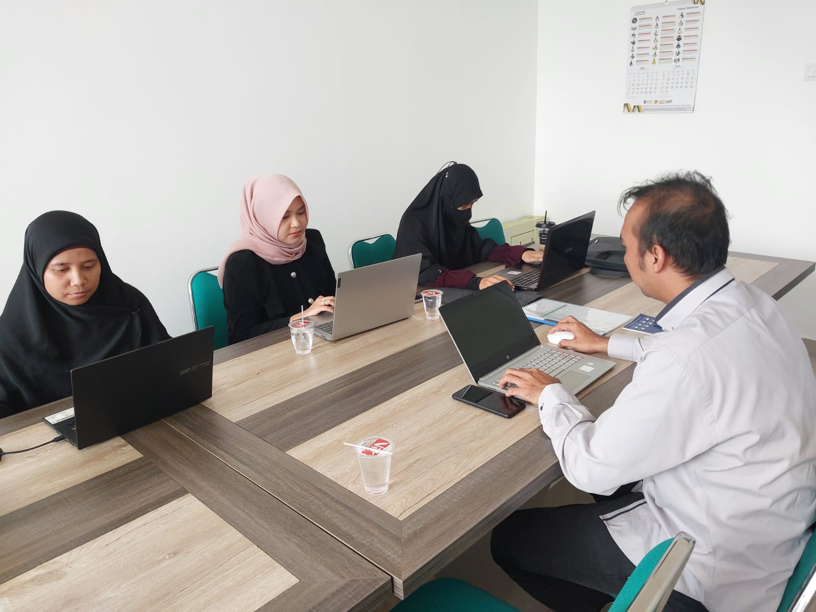 Read more about the article UPT Wirausaha Mandiri Ikuti Coaching Clinic Monev Genap 2024/2025